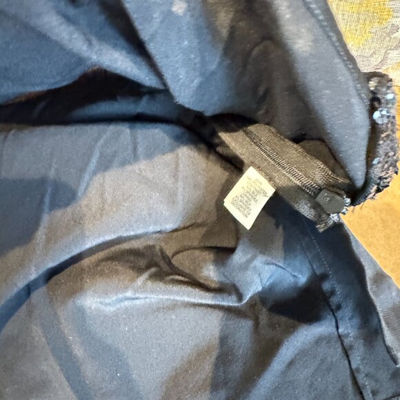 St John Sequin Short Sleeve Scoop Neck Top - Picture 13 of 15